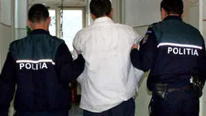 Unsprezece persoane implicate în scandalul cu arme de la Urziceni, audiate de poliţişti