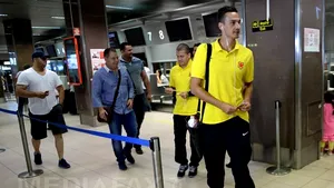 Reporteri ProSport şi ProTV, agresaţi de bodyguarzii Stelei şi înjuraţi de Mihai Stoica, la Skopje - VIDEO