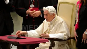Primul mesaj pe Twitter al unui suveran pontif. Ce a postat Papa Benedict al XVI-lea pe reţeaua de socializare
