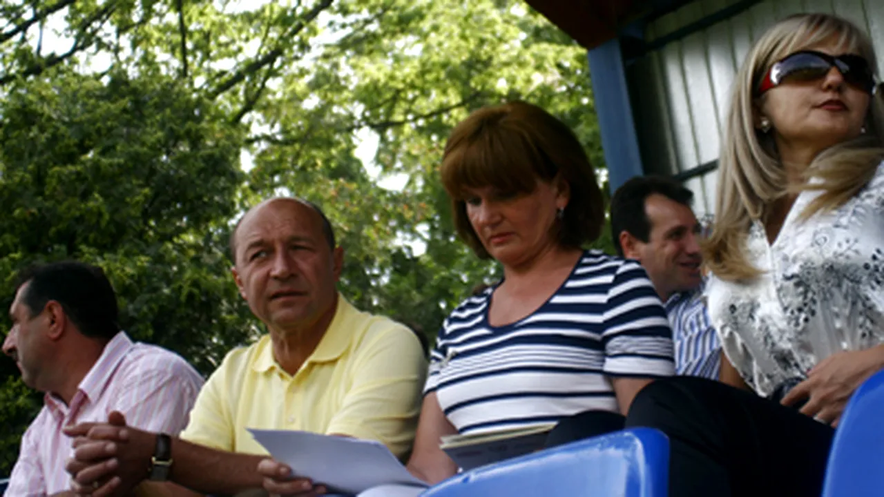 Traian şi Maria Băsescu au asistat la o piesă de teatru, la Vâlcea