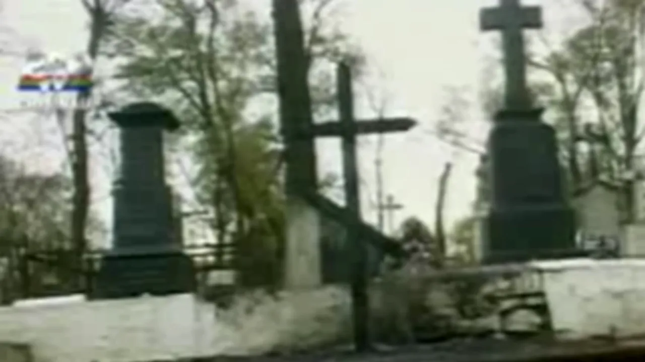 Incendiu la mormântul poetului Grigore Vieru, în Chişinău