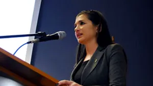 Andrei Hrebenciuc o susţine pe Elena Băsescu (Video)