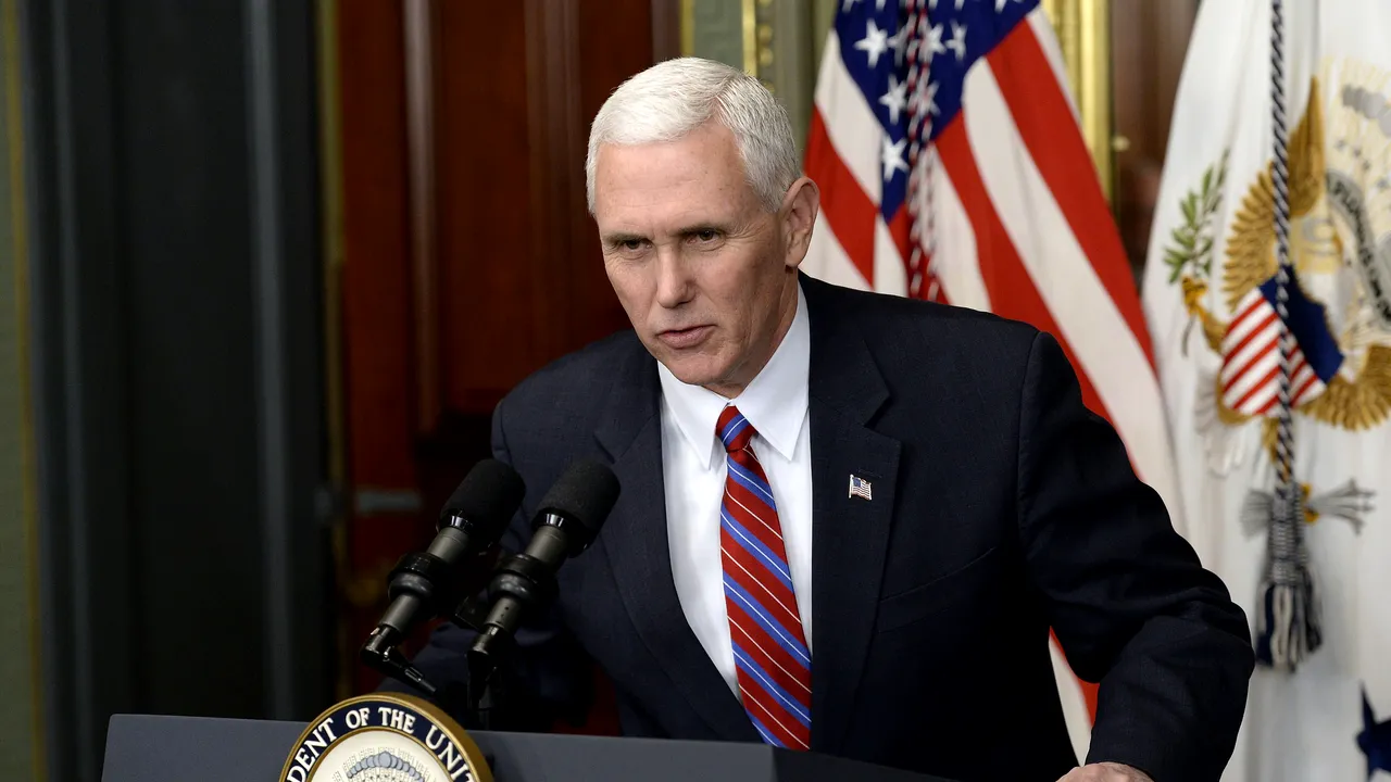 Povestea lui Hillary Clinton se repetă. Mike Pence, vicepreşedintele american, a folosit un cont de email privat în activităţi oficiale