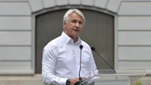 Eugen Orlando Teodorovici vrea să încerce haine de „Daddy” la  PSD. Fostul ministru şi-a anunţat candidatura la şefia partidului