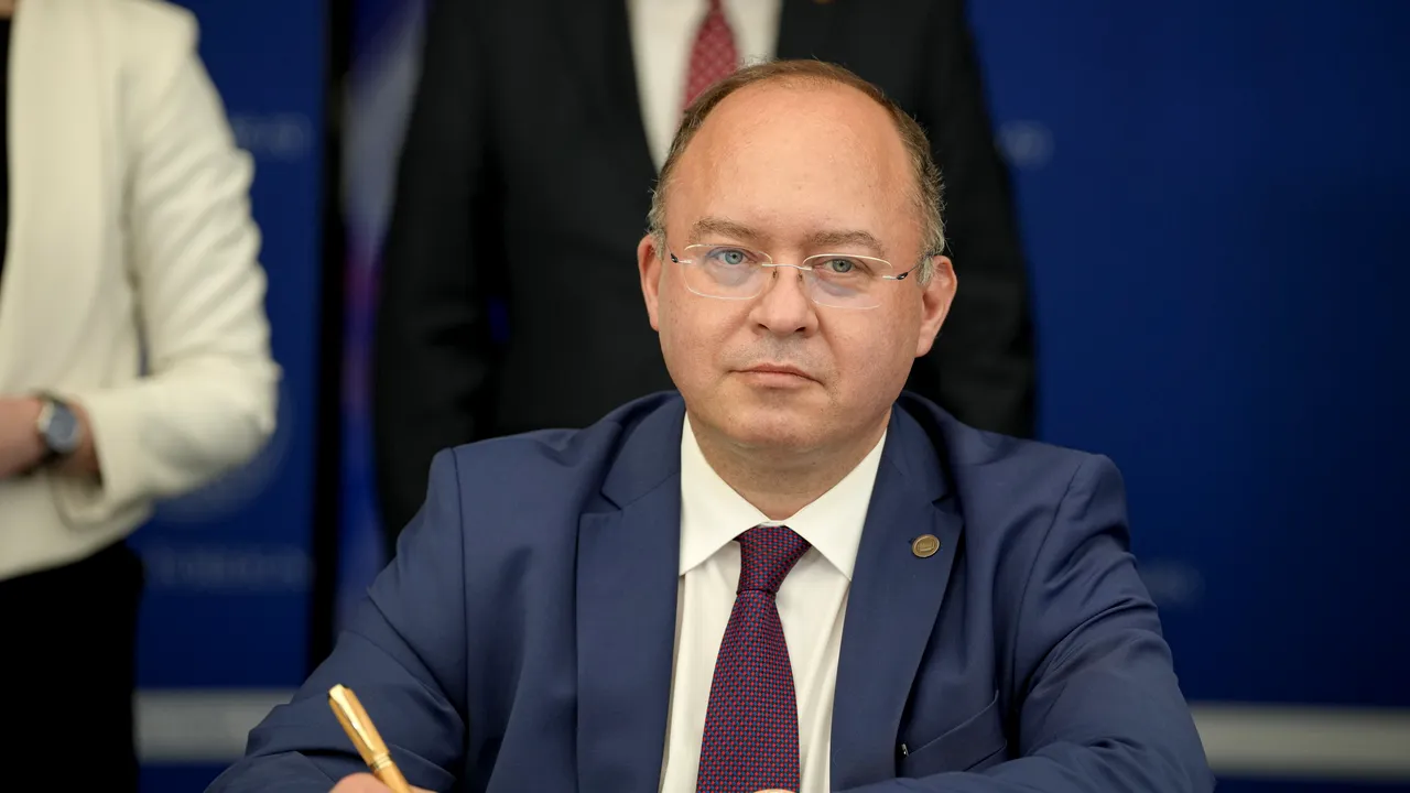 Aurescu cere o decizie pentru demararea negocierilor de aderare la UE a Ucrainei şi a Republicii Moldova