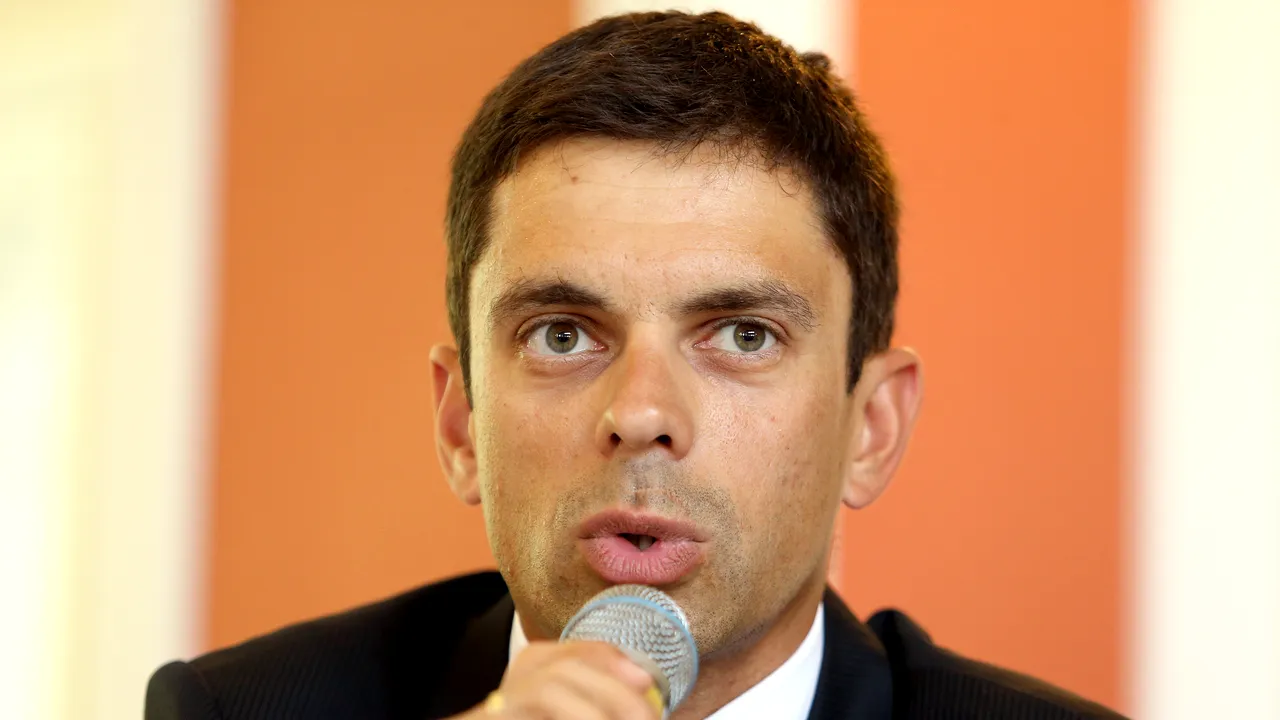 Eduard Novak încearcă obstrucţionarea participării oamenilor la un miting de protest. Sindicat: „Asistăm aşadar la o manevră periculoasă, Novak riscând să intre în zona penală”
