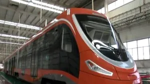 Cum arată tramvaiul chinezesc cu propulsie pe bază de hidrogen - VIDEO