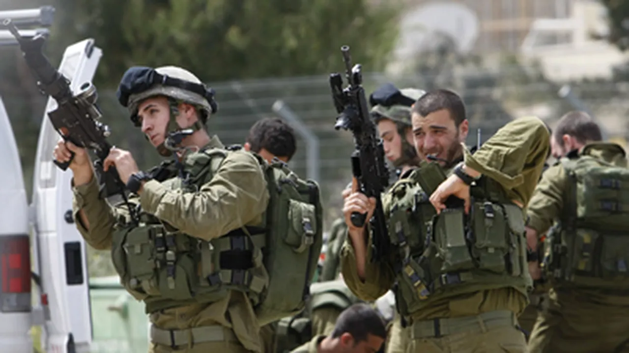 Israelul îşi rezervă libertatea unei ofensive împotriva Iranului