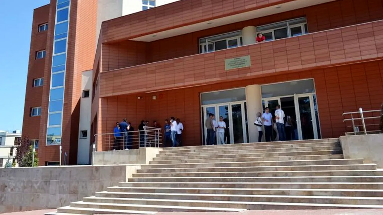 Record de concurenţă pe locurile pentru studenţi străini, la o renumită universitate din ţară. Sunt 2.300 de candidaţi pe 615 locuri