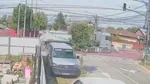 Accident grav în Chitila după ce un TIR ar fi trecut pe roșu. Un șofer a fost rănit grav