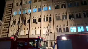Incendiul de la secţia ATI a Spitalului Judeţean din Piatra Neamţ. LIVE UPDATE: 10 morţi, 7 persoane au fost rănite. Medicul grav rănit, transportat în Belgia