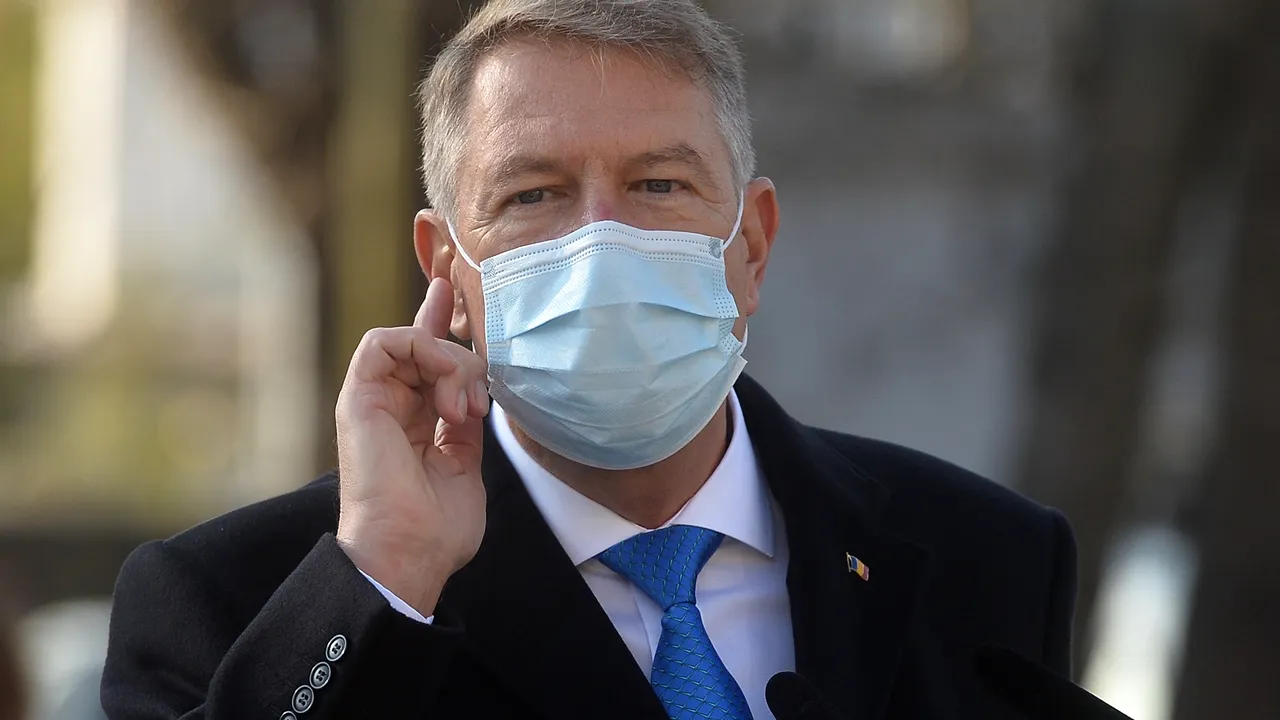 Iohannis atacă la CCR legea care prevede scutiri de taxe pentru activităţile economice de pe insule
