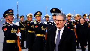 Starmer se întâlnește cu Xi Jinping la Beijing, în timp ce Marea Britanie încearcă să relanseze relațiile cu China