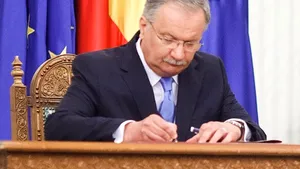 Mang, după participarea la şedinţa PSD: Sunt şi rămân în fruntea Ministerului Educaţiei