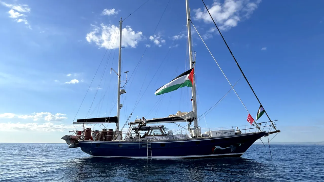 Flotila Global Sumud, cu Greta Thunberg la bord, se întoarce la Barcelona din cauza vremii nefavorabile