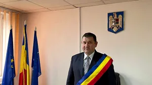 Primarul unei comune din Alba, trimis în judecată pentru abuz în serviciu şi fals