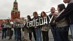 Activişti care comemorau intervenţia sovietică în Cehoslovacia din 1968, reţinuţi la Moscova