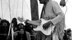 Un nou album Jimi Hendrix, lansat pe 8 martie