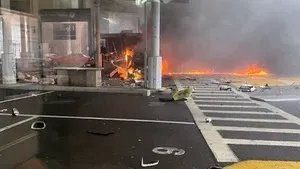 Un vehicul a explodat pe un pod care leagă SUA de Canada. Două persoane au murit. Autorităţile iau în calcul un atac terorist