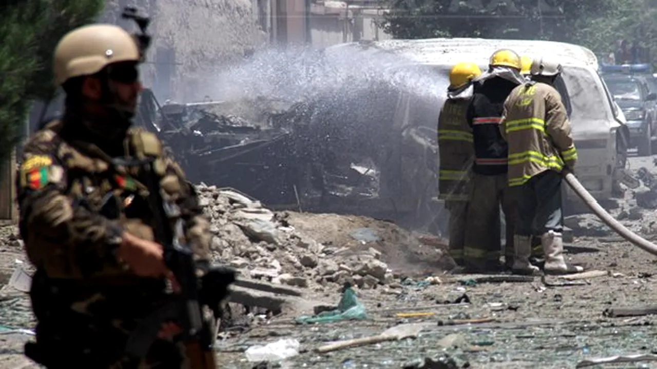 Confruntări armate la graniţa dintre Pakistan şi Afganistan; un mort şi 17 răniţi