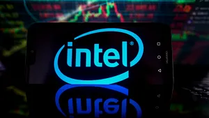 Intel se îndreaptă spre un nivel record, pe fondul cererii de procesoare bazate pe inteligența artificială, care susține previziunile optimiste