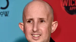 Ben Woolf, cunoscut din serialul 