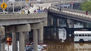 Cinci poliţişti din SUA, găsiţi vinovaţi de uciderea a doi civili după uraganul Katrina