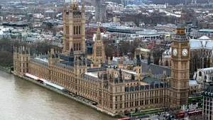 ALEGERI în Marea Britanie: Partidul Conservator, avans minim în faţa laburiştilor. Rezultatele parţiale arată că partidul Theresei May va pierde majoritatea parlamentară