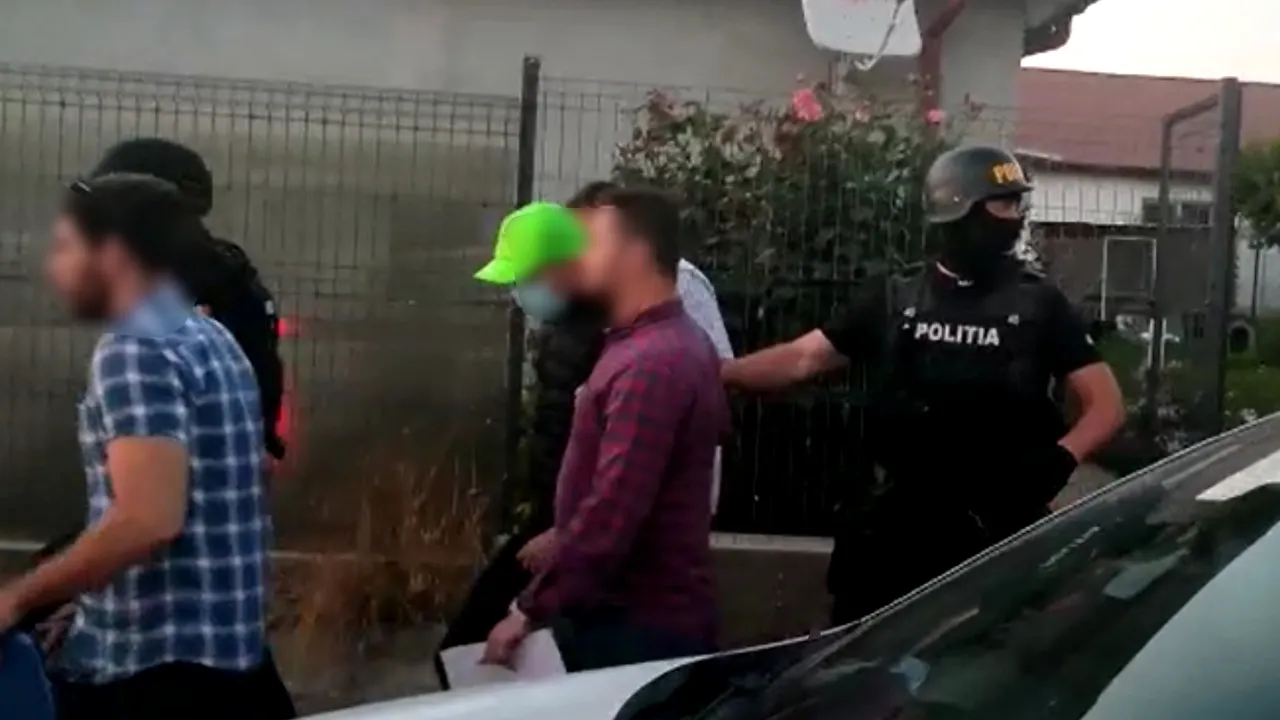 Familie din Corbu, destrămată de un bărbat cu cagulă. Agresorul a violat o tânără şi l-a ucis pe tatăl acesteia. Bode: Suspectul principal a fost prins
