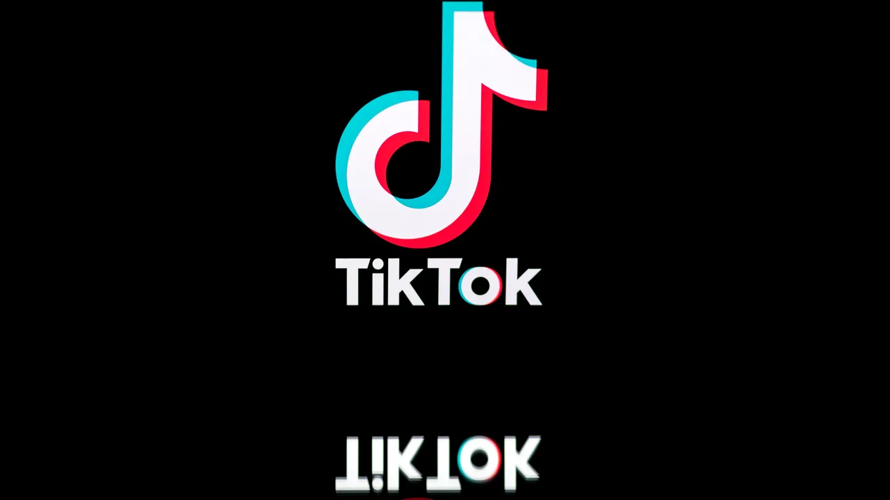 Twitter îşi manifestă interesul pentru a cumpăra TikTok
