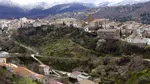 Aici merg pensionarii spanioli în vacanță toamna: orașul cu păduri spectaculoase și un centru istoric de poveste
