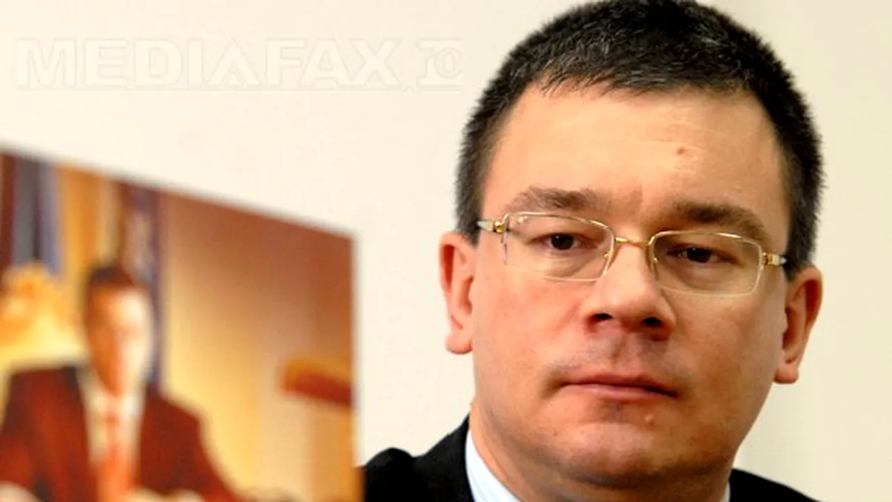 Ungureanu: O remaniere ar fi foarte potrivită, ar trebui să plece toţi