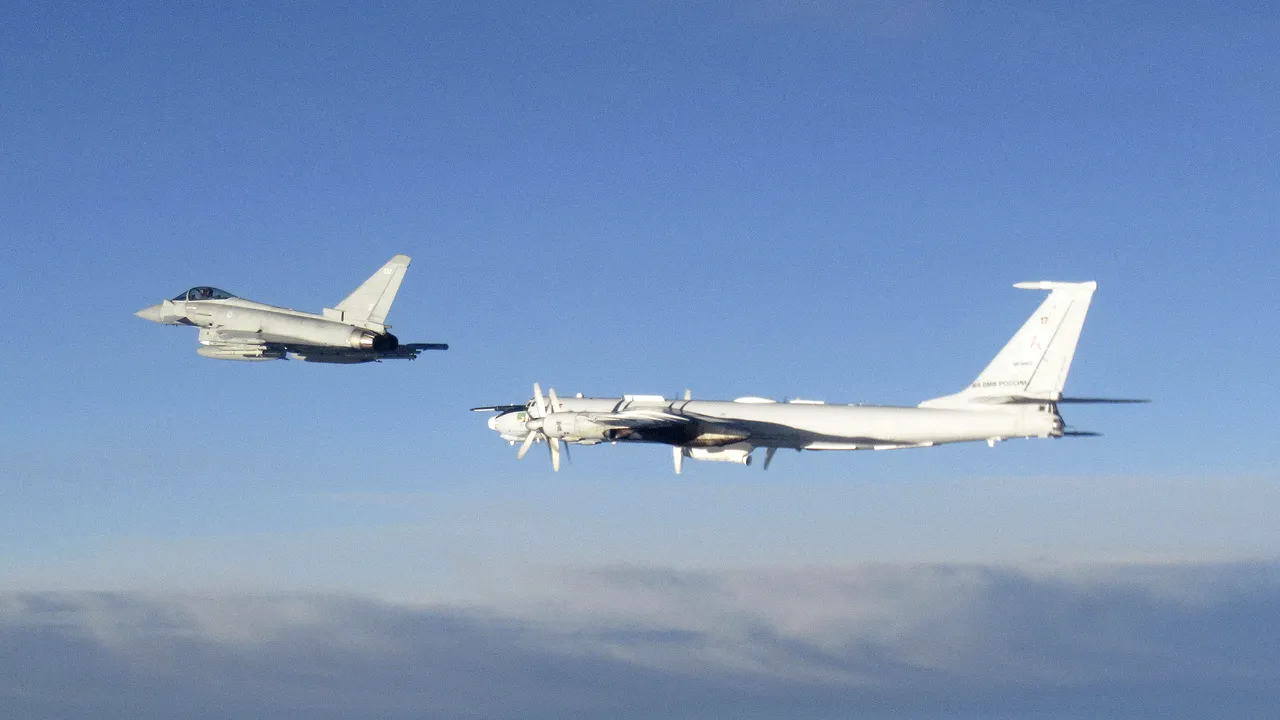 Tensiuni între NATO şi Rusia. Marea Britanie a interceptat două avioane militare ruse / Un incident similar a fost raportat de Olanda şi Danemarca