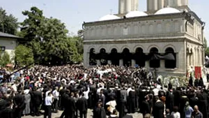 Aproximativ opt mii de persoane, la funeraliile Patriarhului Teoctist