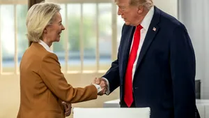 UE și SUA, aproape de un acord comercial înainte de ultimatumul impus de Donald Trump