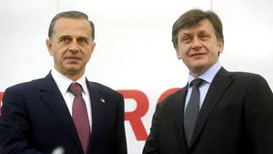 Fenechiu: Vor exista afişe cu Antonescu, Geoană şi Iohannis şi mitinguri comune