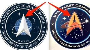 Donald Trump dezvăluie logo-ul Forţei Militare Spaţiale. Internauţii spun că este copiat după cel din „Star Trek”