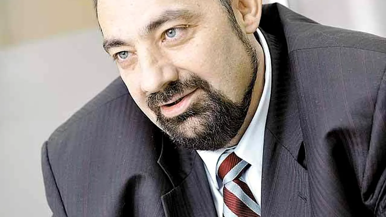 Directorul general al CFR Marfă, Mihuţ Crăciun, a fost revocat din funcţie