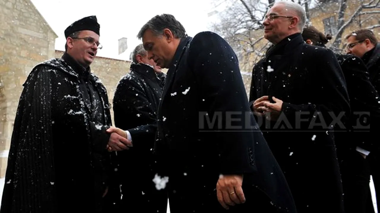Premierul Ungariei participă la înmormântarea tatălui europarlamentarului Tokes Laszlo, la Cluj-Napoca - FOTO