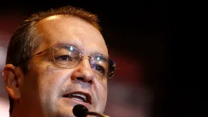 Boc acuză PSD, PNL şi PRM că au un plan de blocare a votului uninominal