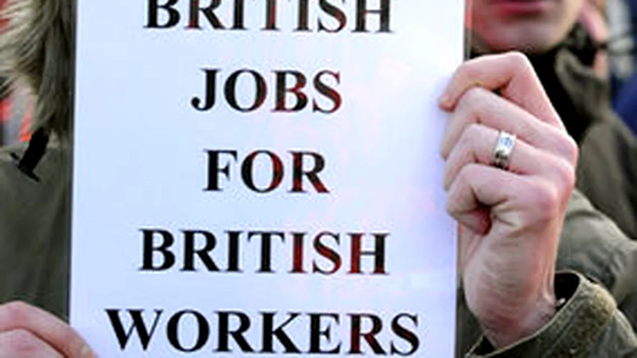 Britanicii, nemulţumiţi că imigranţii români lucrează pentru salarii foarte mici