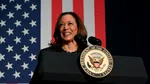 Kamala Harris se gândeşte la viitor. Semnează un contract cu Creative Artists Agency