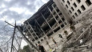 Apar înregistrări verificate de Sky News după atacul rusesc din centrul Ucrainei