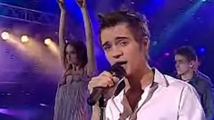 Cătălin Josan a retras una din cele două piese cu care s-a calificat în finala naţională Eurovision