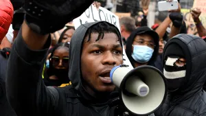 COMENTARIU Valeriu Şuhan: Fake racism. Made in USA