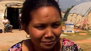 O femeie însărcinată a supravieţuit cutremurului din Nepal