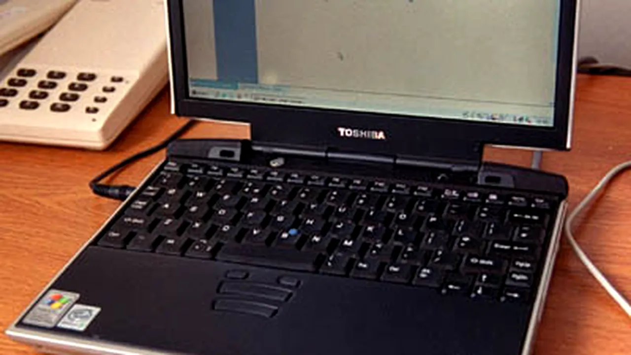 Cheltuieli bugetare pentru maşini şi laptopuri în 2008, de 10 ori peste 2007