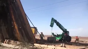 VIDEO: Porţiuni din zidul de la graniţa dintre USA şi Mexic s-au prăbuşit pe teritoriul Mexicului