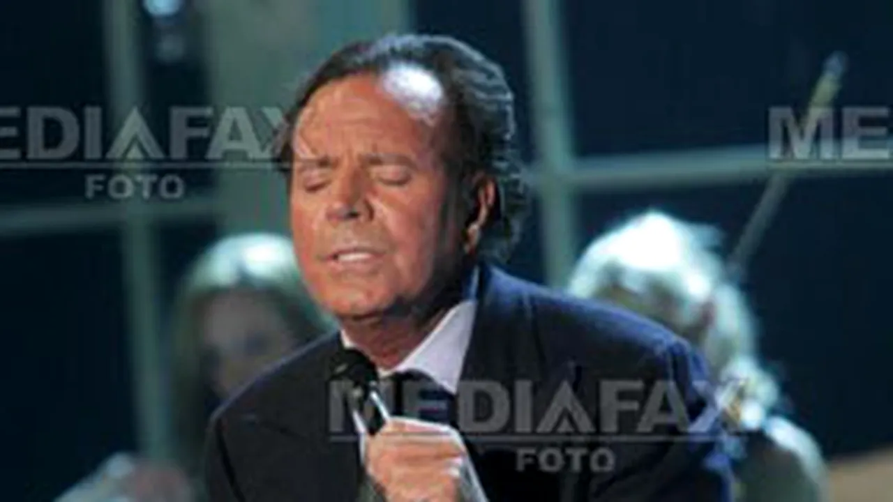 Julio Iglesias va fi cazat în apartamentul lui Hagi din Mamaia