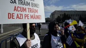 FNSA, marș de protest la Palatul Parlamentului. Care sunt nemulțumirile sindicaliștilor?
